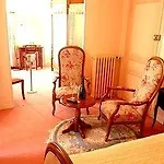 מלון Logis Et Restaurant Du Dauphin
