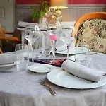 Logis Et Restaurant Du Dauphin 3* Sées