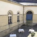 Logis Et Restaurant Du Dauphin 3* Sées