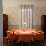 Logis Et Restaurant Du Dauphin מלון 3*