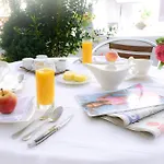 מלון Logis Et Restaurant Du Dauphin