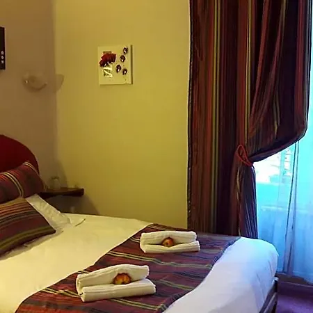 Hotel Logis Et Restaurant Du Dauphin