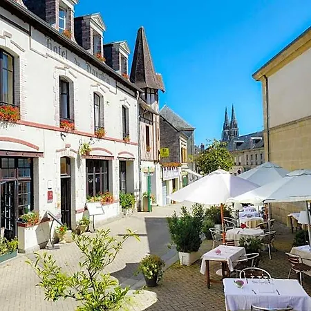 Logis Et Restaurant Du Dauphin Sées