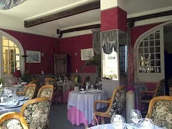 Ξενοδοχείο Logis Et Restaurant Du Dauphin 3*