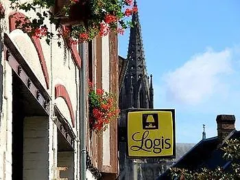 Logis Le Dauphin Hotel Sées