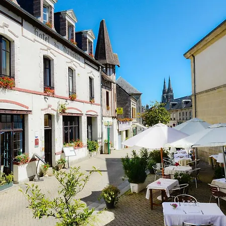 Logis Et Restaurant Du Dauphin