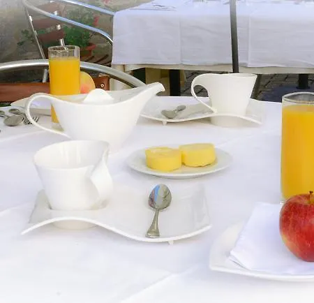 Logis Et Restaurant Du Dauphin Sées