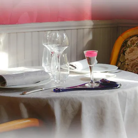 Ξενοδοχείο Logis Et Restaurant Du Dauphin