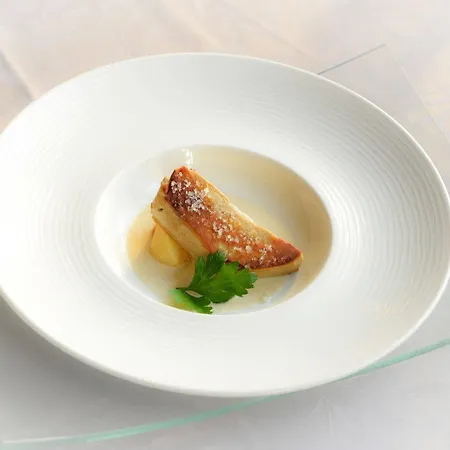 Logis Et Restaurant Du Dauphin 3* Sées