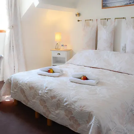 호텔 Logis Et Restaurant Du Dauphin