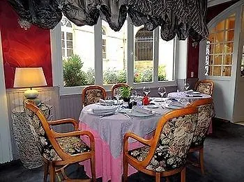 Logis Et Restaurant Du Dauphin Sées